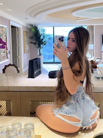 Ксения Кшенский